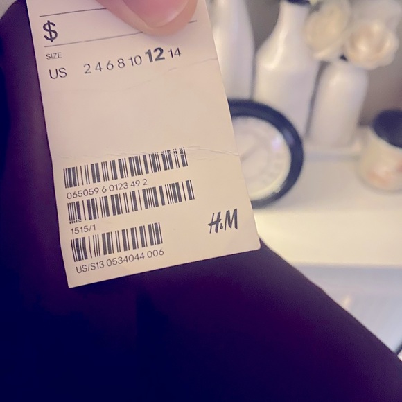 H&M Women’s Button Down Long Sleeve - Picture 4 of 4